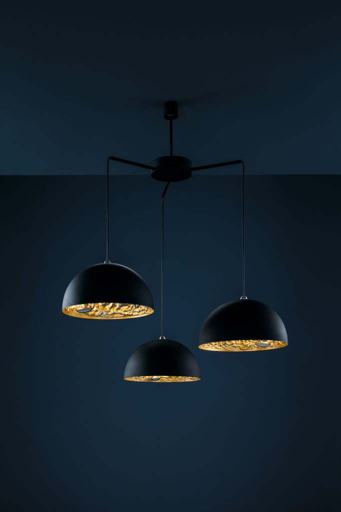 Stchu-Moon-Chandelier-on